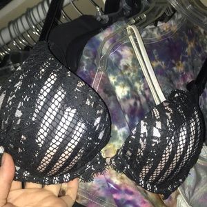 32B push up bra. Victoria’s Secret